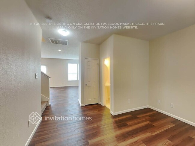 Building Photo - 15011 Wolf Branch Ct