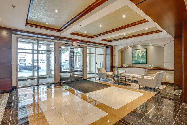 Building Photo - 1 Bedroom Condo in Ballston - Location, Lu...