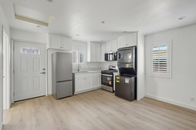 Building Photo - 13054 Terra Bella St