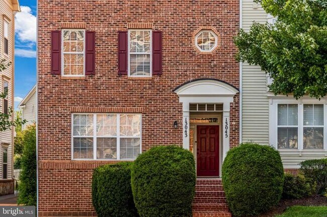 Foto del edificio - 13043 Clarksburg Square Rd