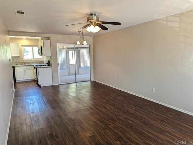 Building Photo - 4536 Beverly Glen Dr