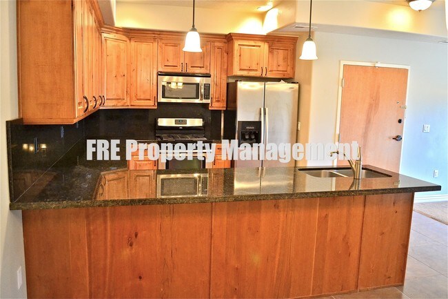 Foto del edificio - 1235 E Wolf Hollow Ln