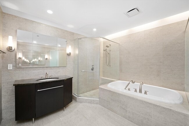 Building Photo - 401 N Wabash Ave