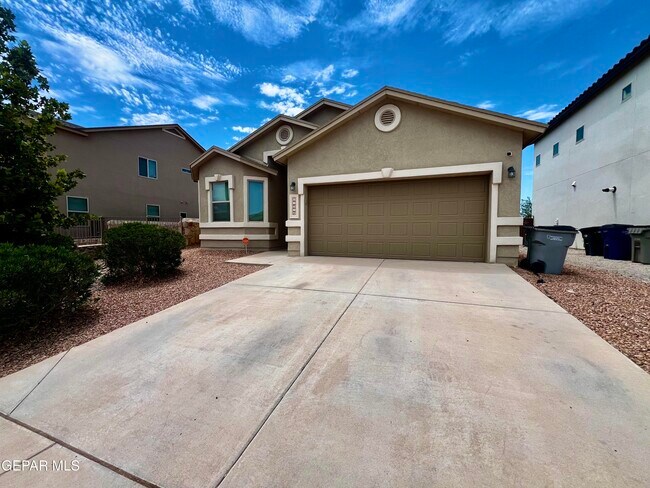 Building Photo - 14756 Boer Trail