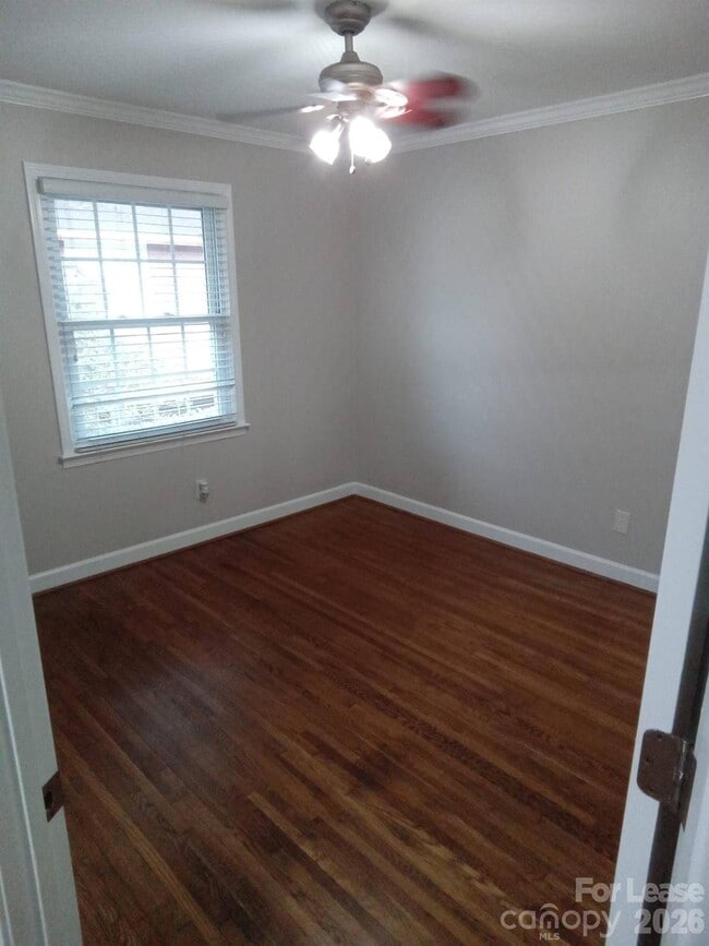 Foto del edificio - 764 W Franklin St