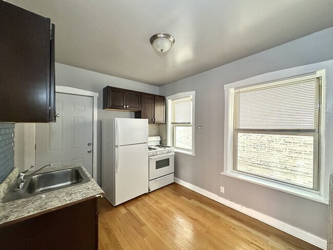 Foto del edificio - 4031 W Melrose St