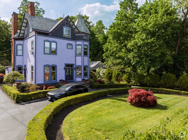 This unique home sits in Newburgh nearby the Balmville Tree a national landmark.