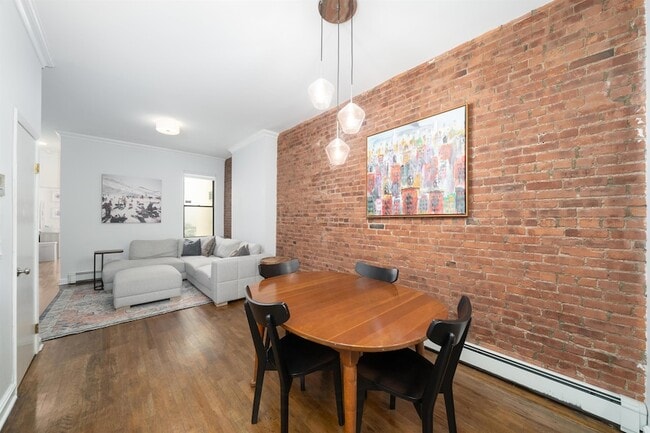 Foto del edificio - 257 12th St