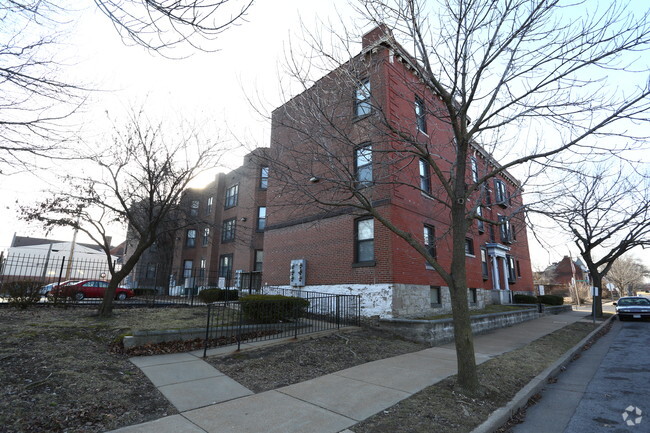 Building Photo - Dr Taylor Apartments