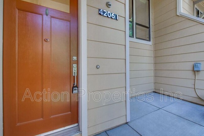 Foto del edificio - 4206 Rickeys Way I