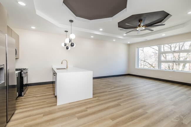 Foto del edificio - 5641 S Prairie Ave