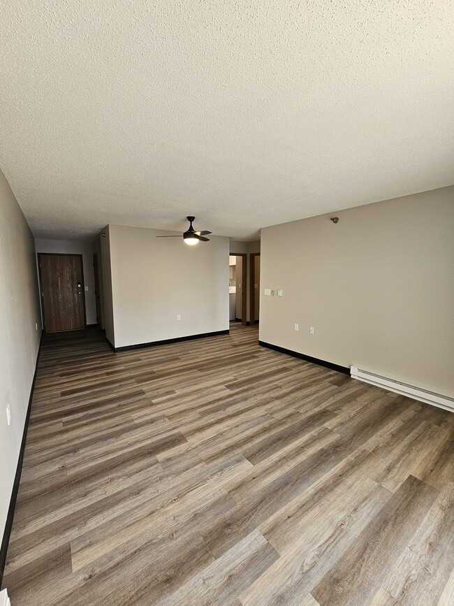 Building Photo - Wilkeshire Apartments