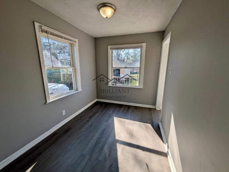 Foto principal - 2006 Glenridge Dr