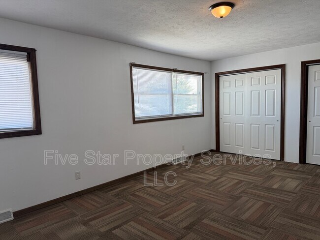 Foto del edificio - 2851 Taylor Ave