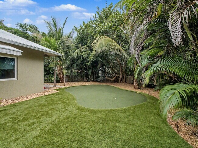 Foto del edificio - 8121 SE Orchard Terrace