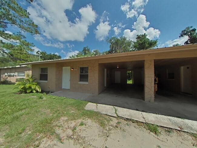 Foto del edificio - Beautiful 2/1 Duplex - Convenient Location
