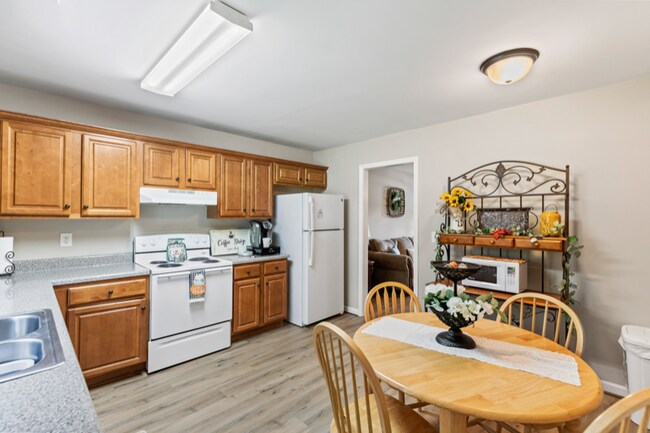 Building Photo - 444 Lee Road 398