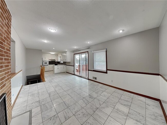 Foto del edificio - 2921 W 70 1/2 St