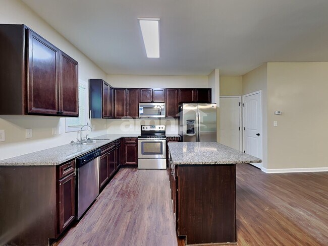 Building Photo - 425 Hardaway Pt