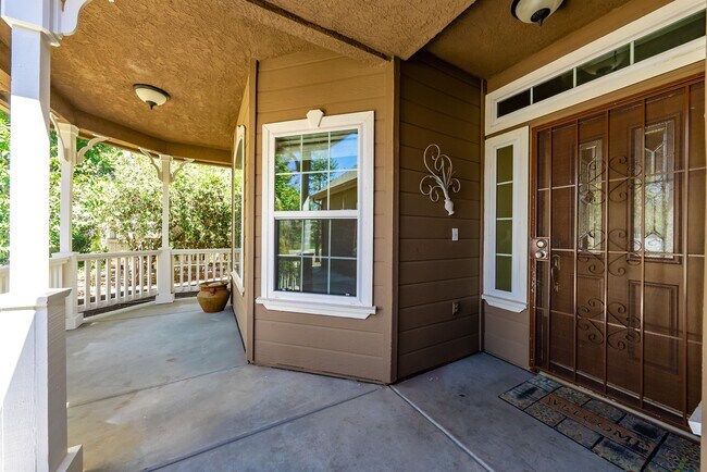 Building Photo - 5857 W Millbrae Ave
