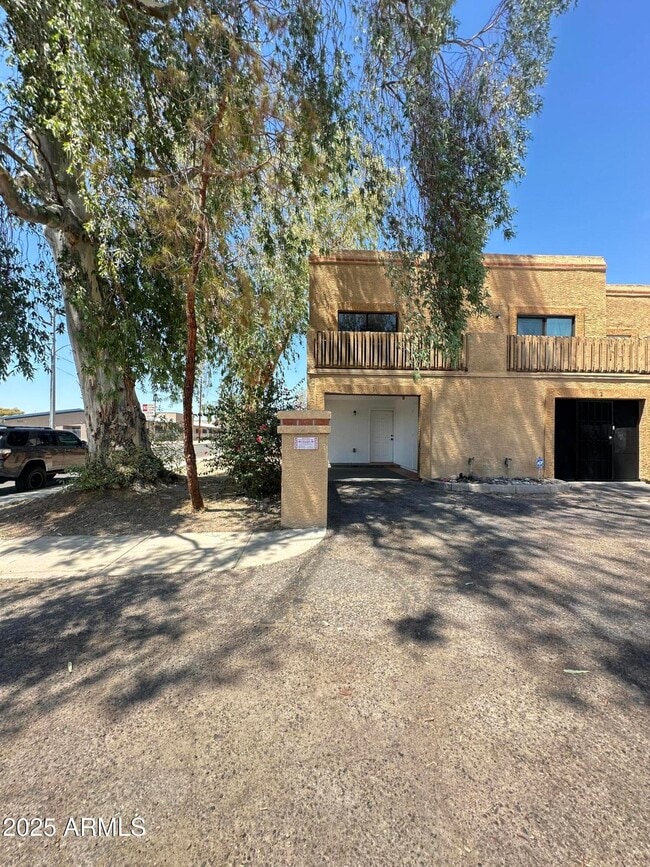 Building Photo - 12231 N 21st Ave