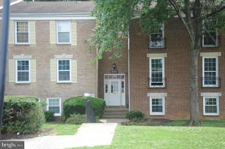 Primary Photo - 830 Quince Orchard Blvd