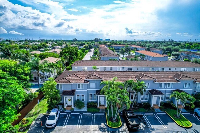 Foto del edificio - 5245 NW 112th Ave