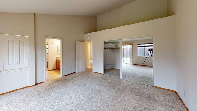 Foto del edificio - Well-maintained 3x2 single-family Windsor ...