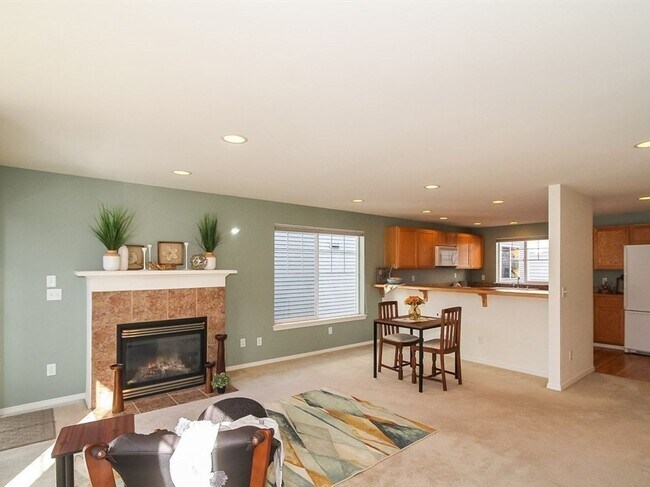 Foto del edificio - Fabulous Green Lake Townhome