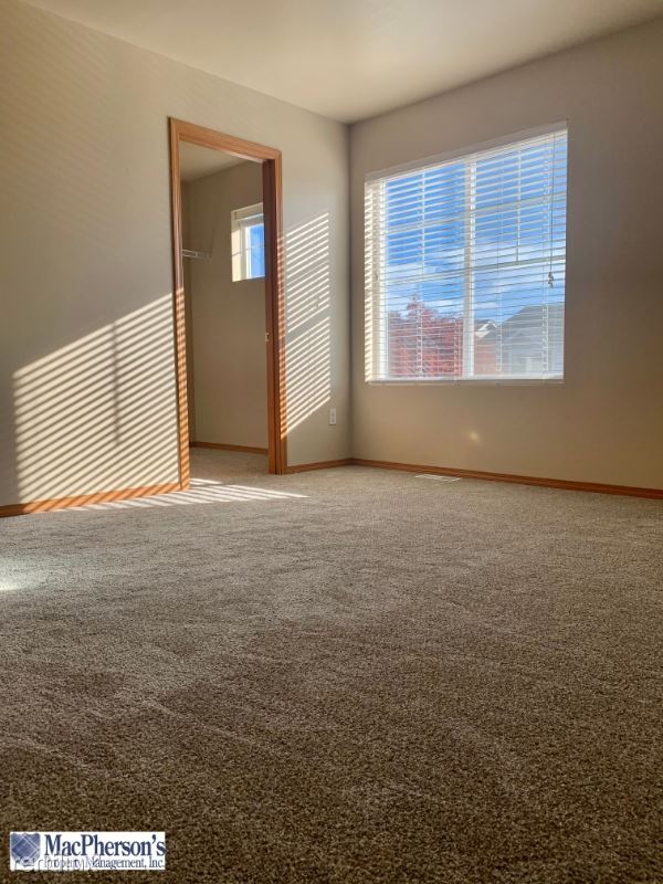 Building Photo - 3 br, 2.5 bath House - 21622 SE 297th St