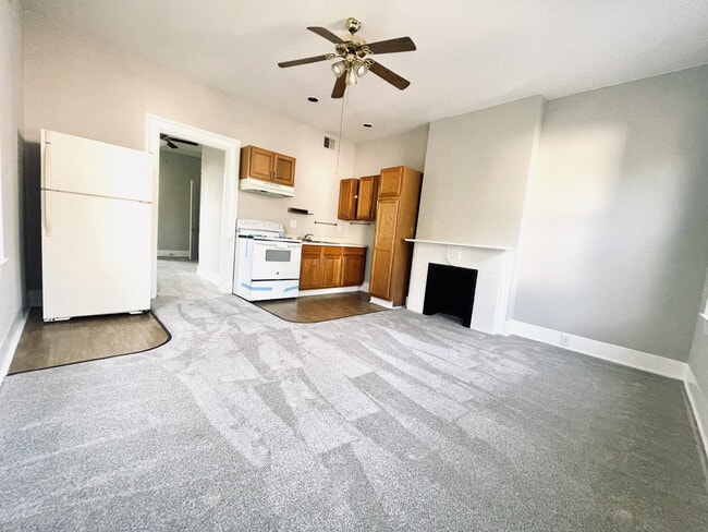 Building Photo - 1813 Highland Ave