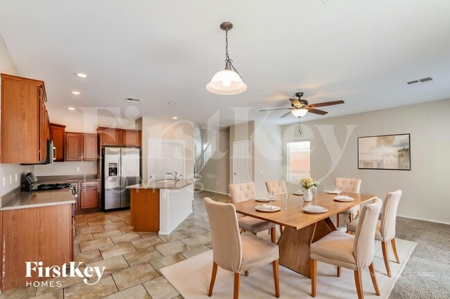 Building Photo - 10721 E Sanctuary Ridge Ln