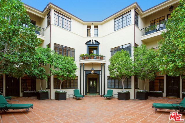 Foto del edificio - 155 S Rodeo Dr