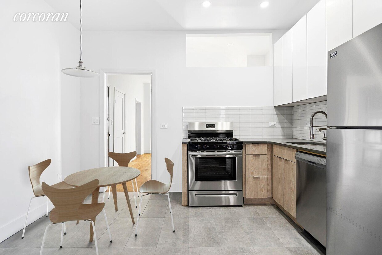 Foto principal - 1084 Greene Ave