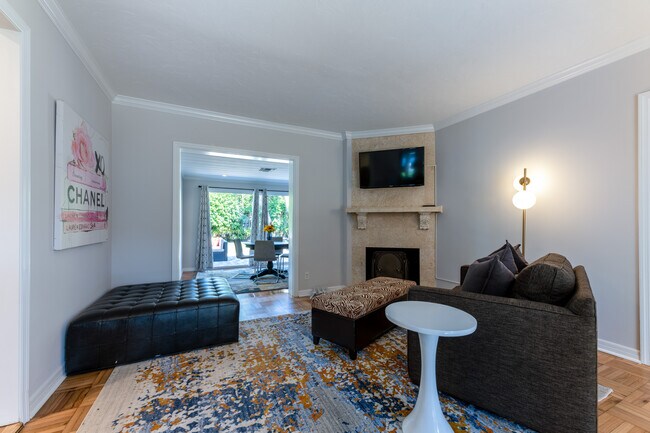 Foto del edificio - 125 Beverly Rd