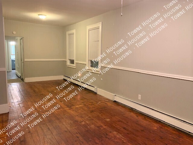 Building Photo - 73 Baynes St