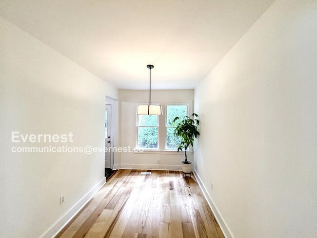 Building Photo - 4422 Edelweiss St