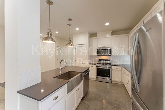 Foto del edificio - 2504 E 13th St