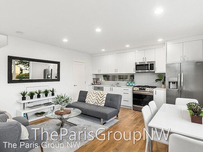 Foto del edificio - 2 br, 2.5 bath House - 1215 6th Ave N #A