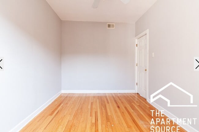 Building Photo - 552 W Aldine Ave