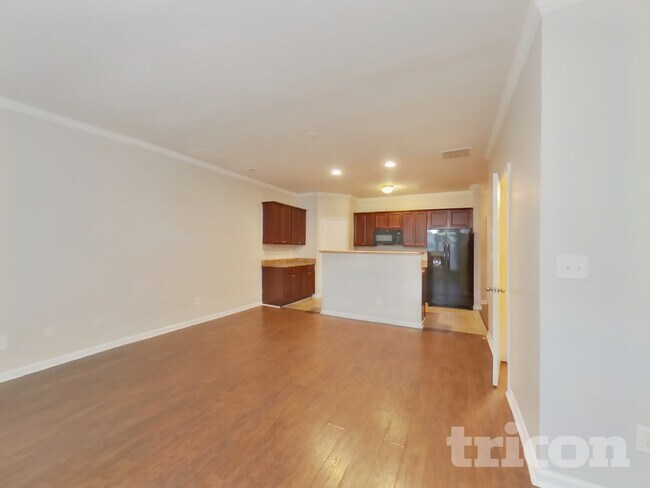 Foto del edificio - 3364 Estes Dr