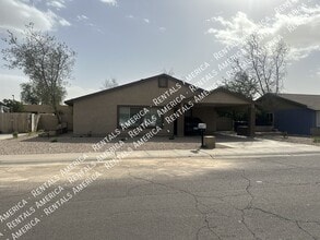 Building Photo - 771 E Laredo St