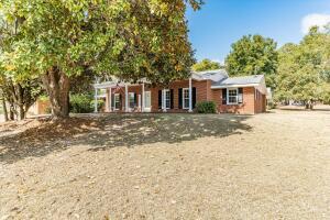 Primary Photo - 2253 Overlook Rd