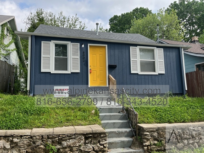 Foto principal - Updated NE Home! Section 8 READY!