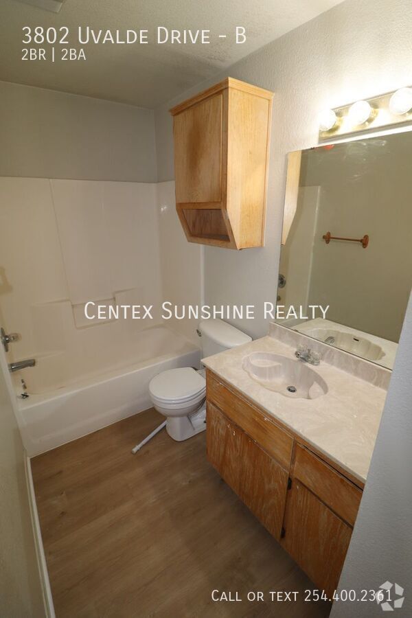 Building Photo - 3802 Uvalde Dr