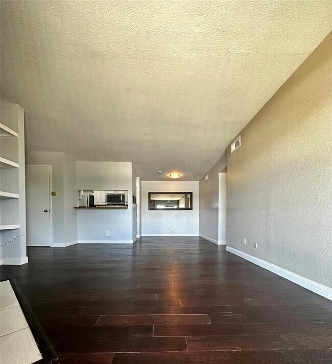 2601 S Braeswood Blvd Unit 1204, Houston, TX 77025 Condo for Rent in