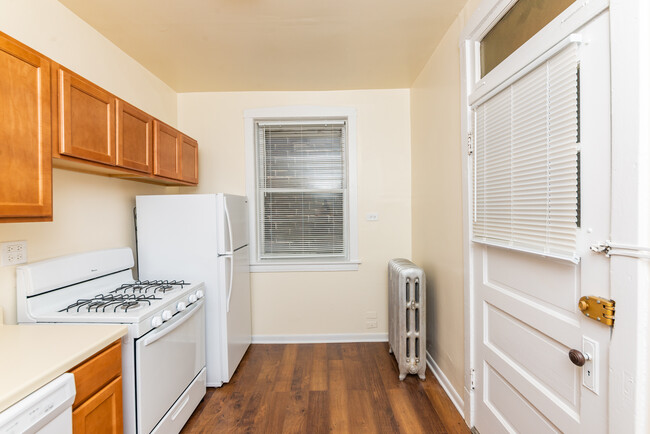 Foto del edificio - 2478 N Lincoln Ave
