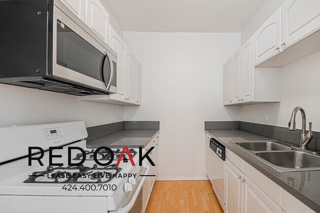 Building Photo - 231 S Tower Dr