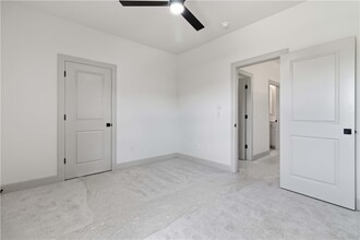 Building Photo - 1240 Mammoth St