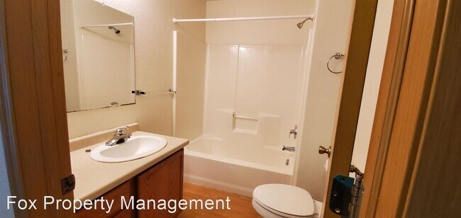 Foto del edificio - 2110 8th Ave NW